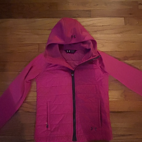 Under Armour Other - Light weight under armour Jacket